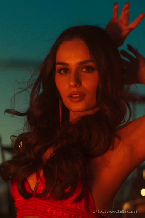 Manushi Chhillar