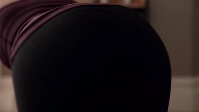 Rose McIver gif