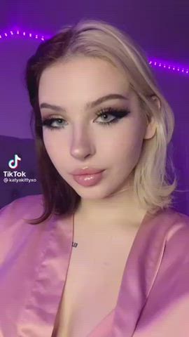 TikTok tongue