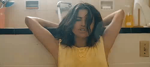 Selena Gomez gif