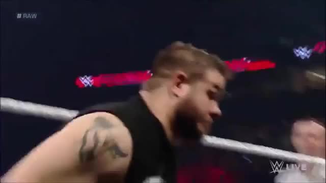 Battle of the Finishers - Frog Splash (Kevin Owens vs Seth Rollins)