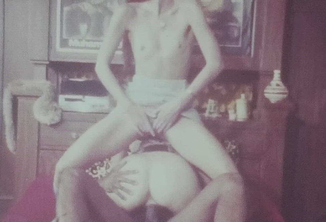 Masturbating Threesome Vintage gif