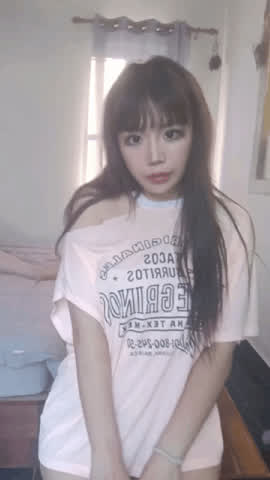 asian babe cute onlyfans gif