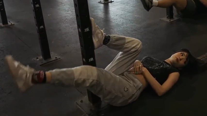 asian ass booty gym public sfw workout gif