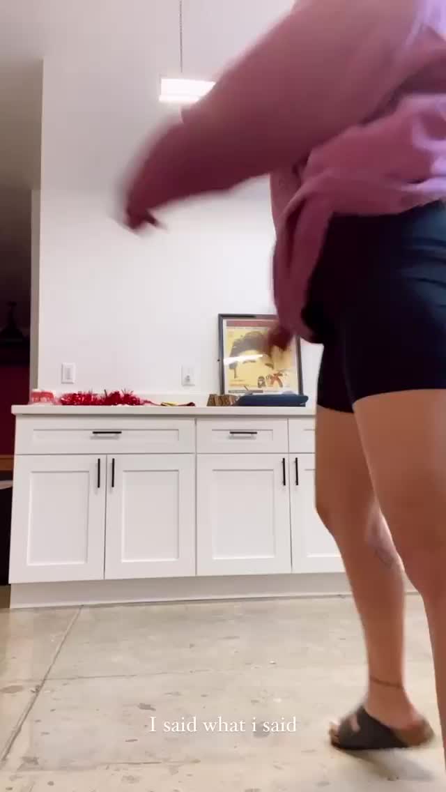 Shake it girl