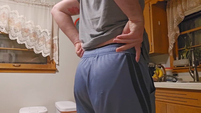 ass ass shaking big ass gay hairy ass shorts solo strip thick-booty gif