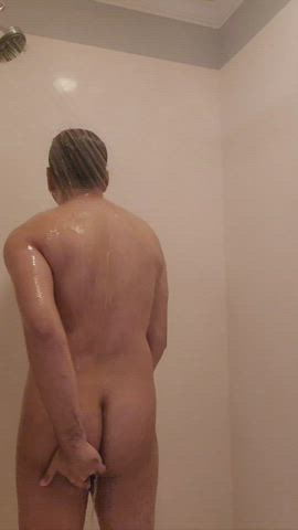 Kind of lonely showering alone. Would you like to wash my back?