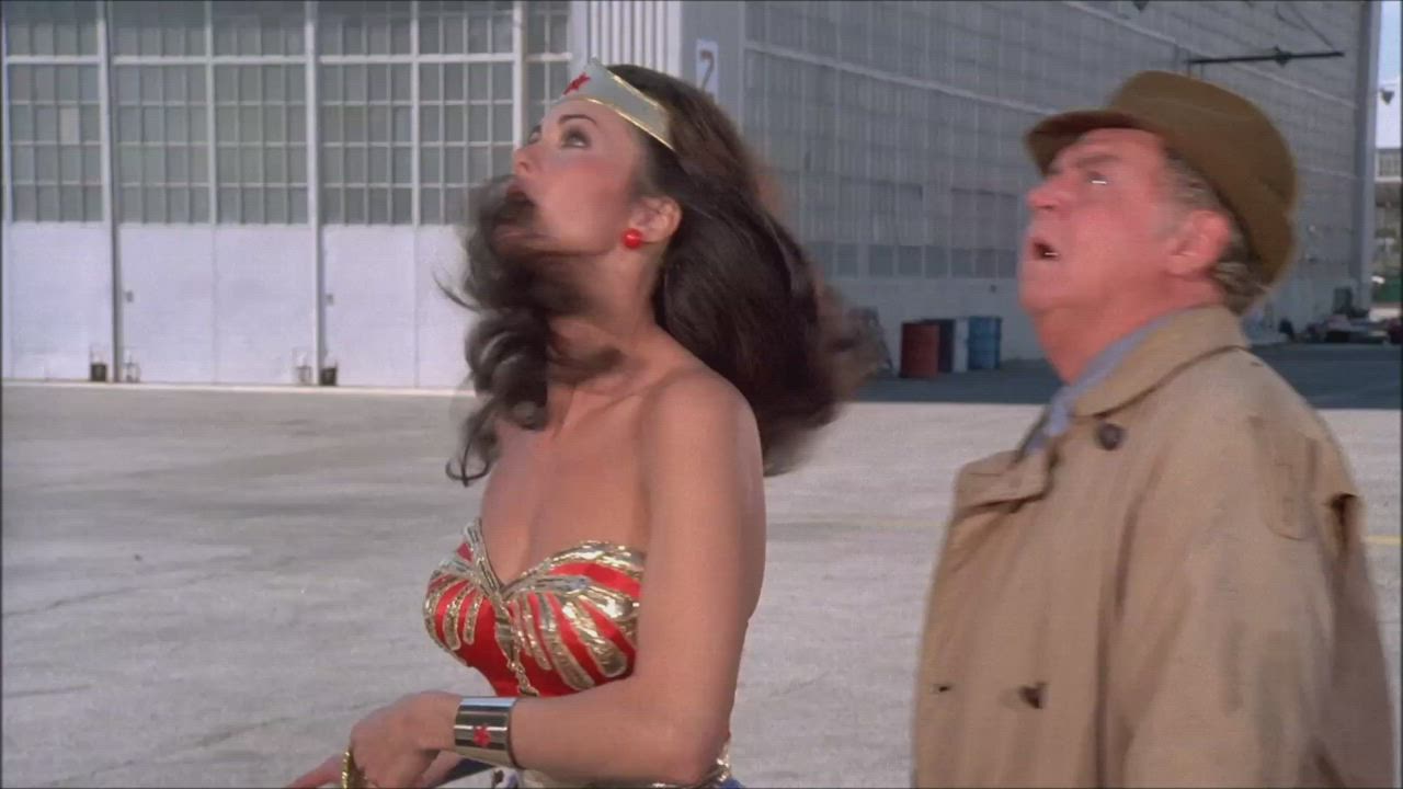 Wonder Woman vs The Helicopter