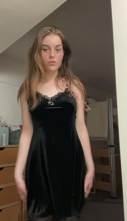 Under my dress 🥰