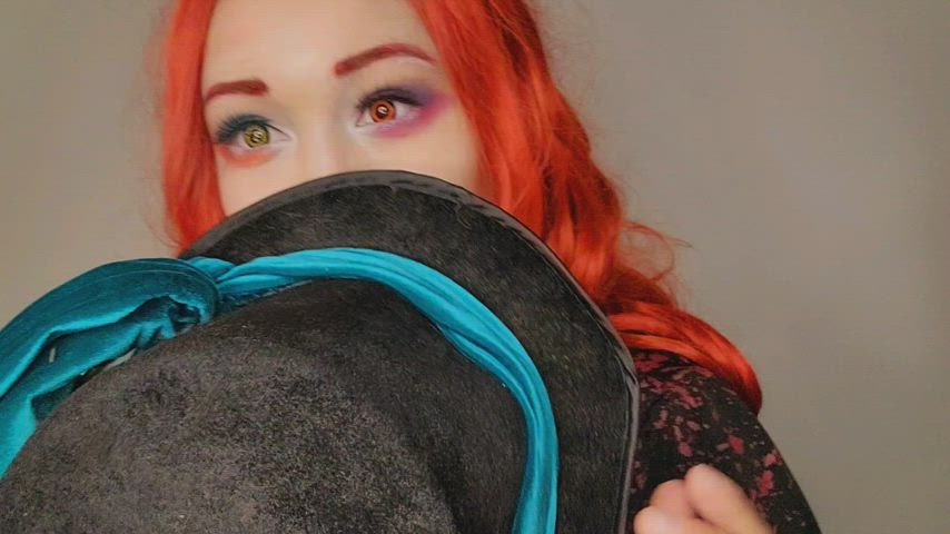 cosplay cute redhead sexy gaming couple gif
