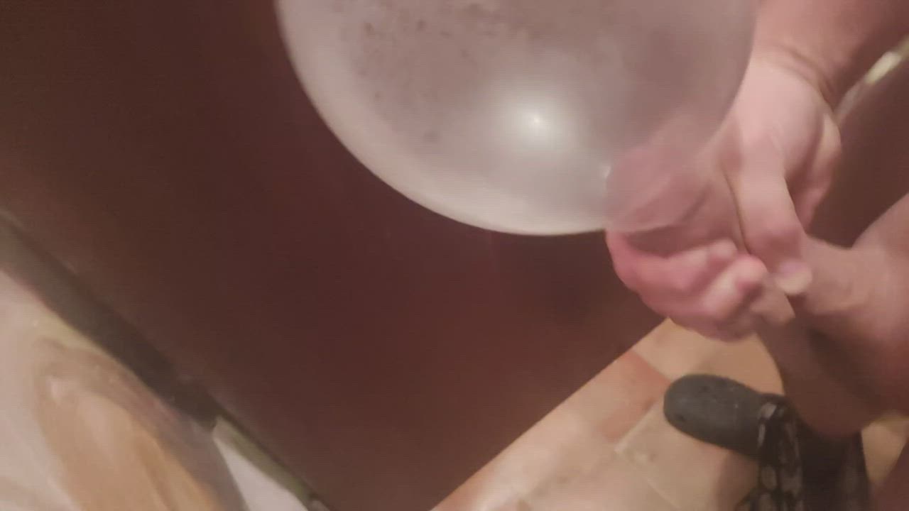 I cum inside blown condom