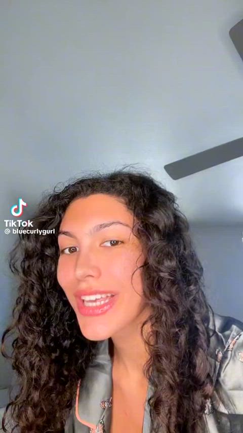 Blucurlygurl - More tiktok flash vids on my TT likes