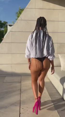 ass booty brunette celebrity milf spanish gif