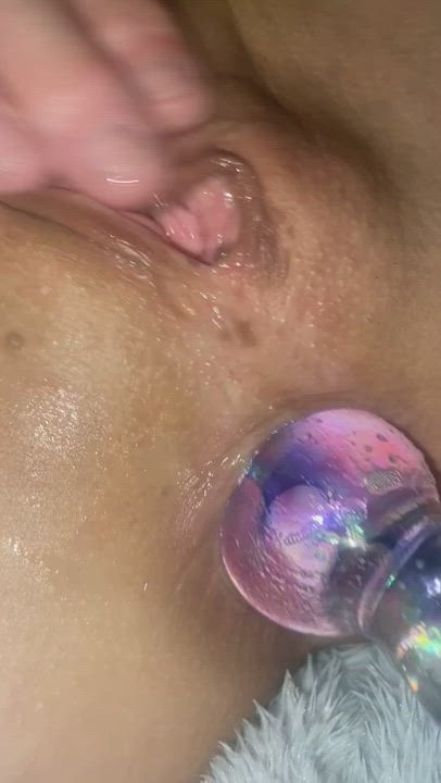 Playing with my holes again [F]