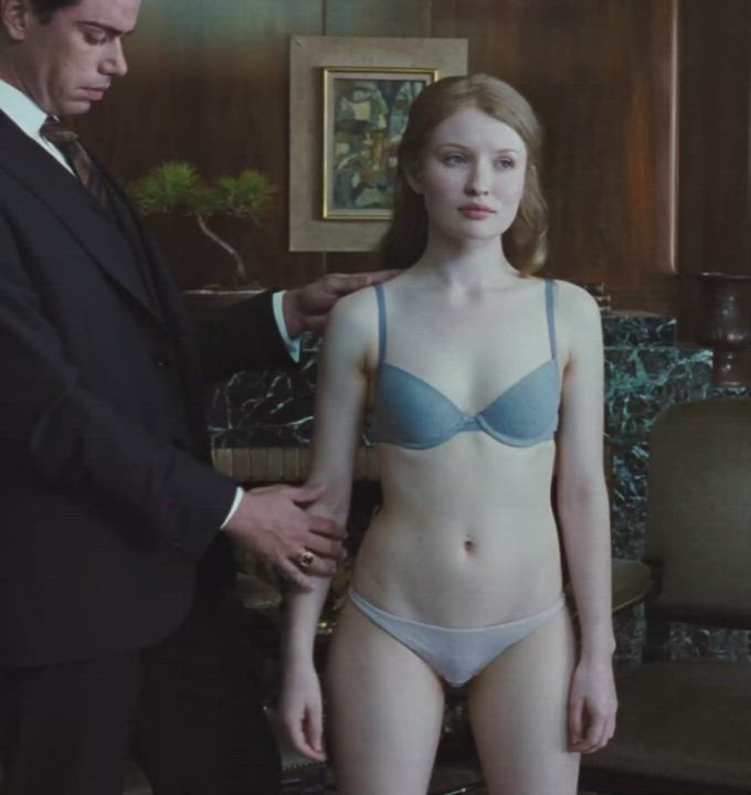 Emily Browning getting inspected in Sleeping Beauty (part 2)