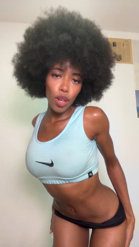 amateur ebony muscles muscular girl onlyfans teen amateur-girls fit-girls gif