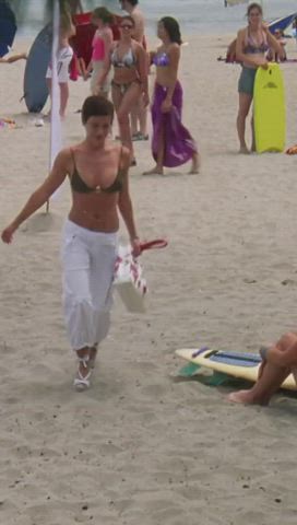 alyssa milano bikini sexy gif