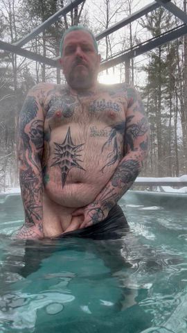 In for outdoors jacuzzi action?