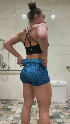 Gym change room fun ;)