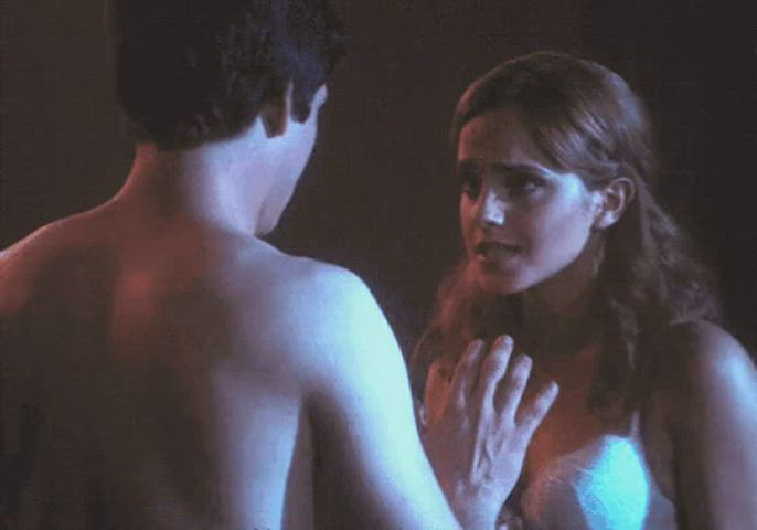 Emma Watson groped in The Perks of Being a Wallflower