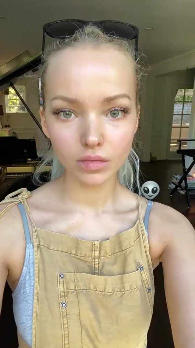 Dove Cameron