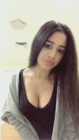 Cleavage Deepthroat Tits gif