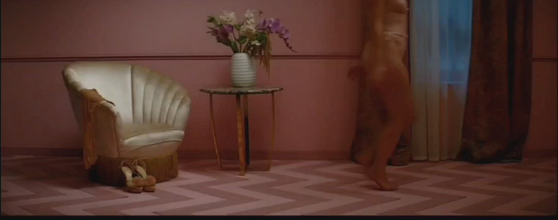 Ass Celebrity Jiggling Juno Temple gif