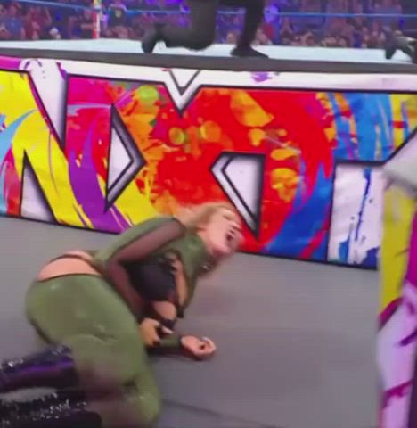ass pawg thick wrestling gif
