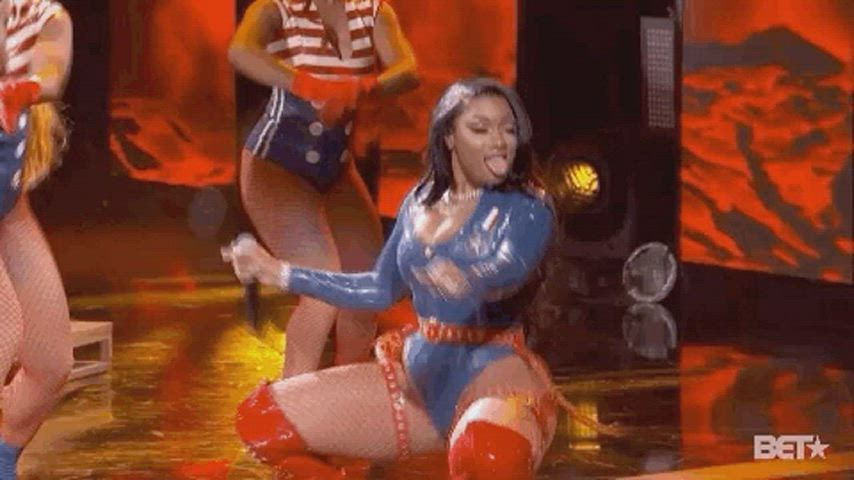 Celebrity Ebony Latex Twerking gif