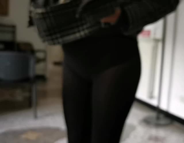 wanna rip my pantyhose and do dirty things to my ass honey ?