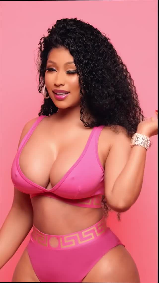 nicki wobble jiggle 2