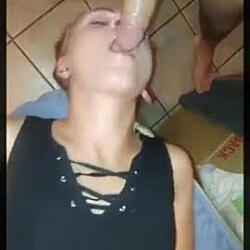 Blonde deepthroat