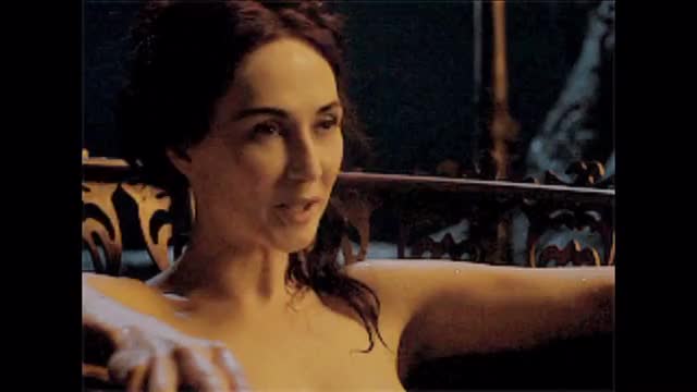 Seductive Melisandre in the bathtub