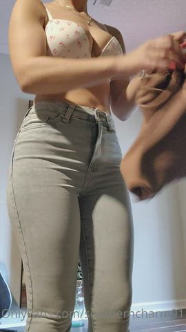 ass blonde jeans onlyfans gif