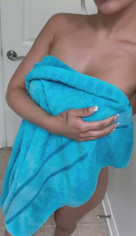 Ooops I dropped my towel