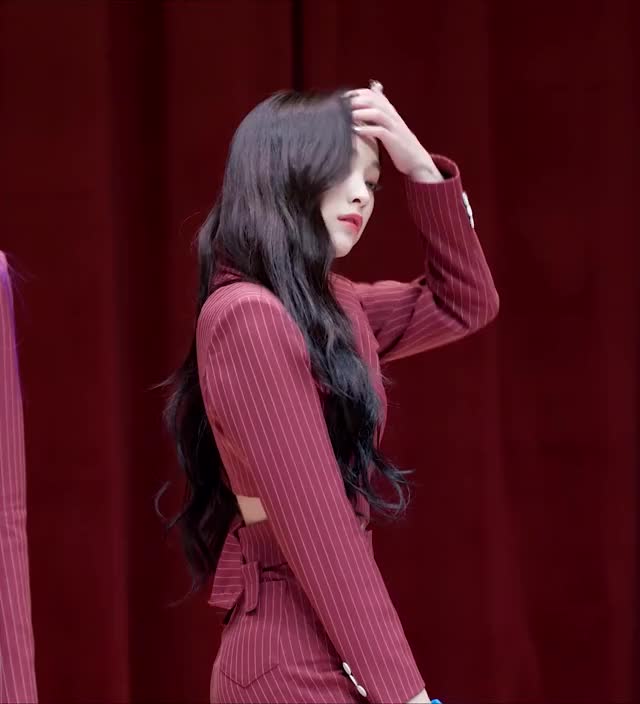 Gahyeon (200223 - Kobaco Hall Fansign)