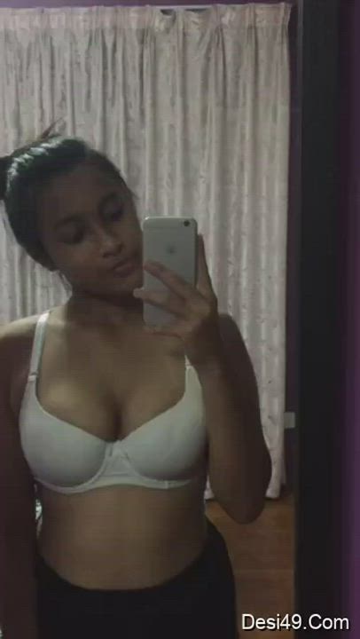Big Nipples Bra Desi Indian Natural Tits Selfie gif