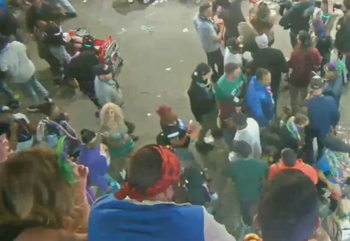 2 4 1 flash at mardi gras