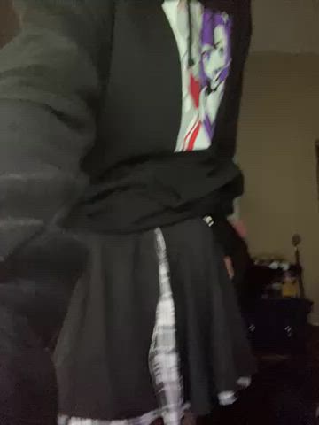 I got a new skirt and leggings! It looks so cute, and makes my ass look delicious!