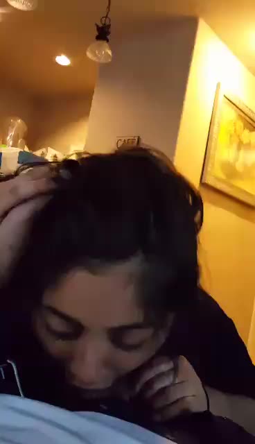 Desi girl gives good head