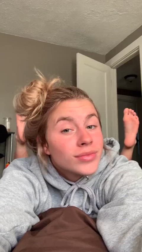 amateur braces cute feet feet fetish foot foot fetish soles teen tiktok braceface