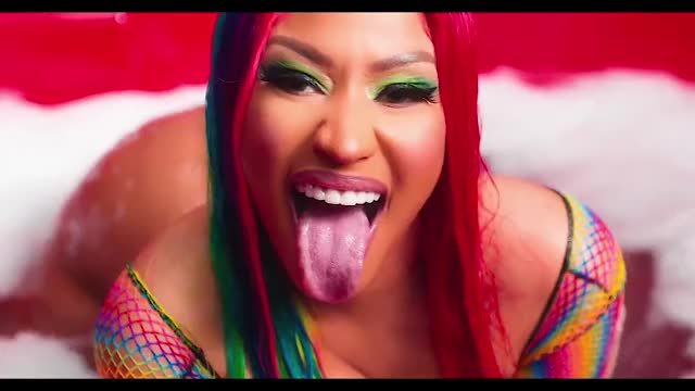 Nicki Minaj gif