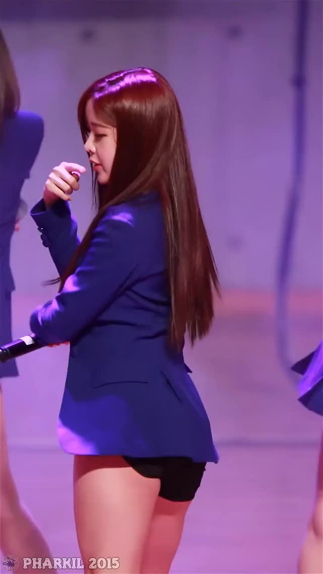 150510 Hyunyoung shake (Tell me tell me) loop