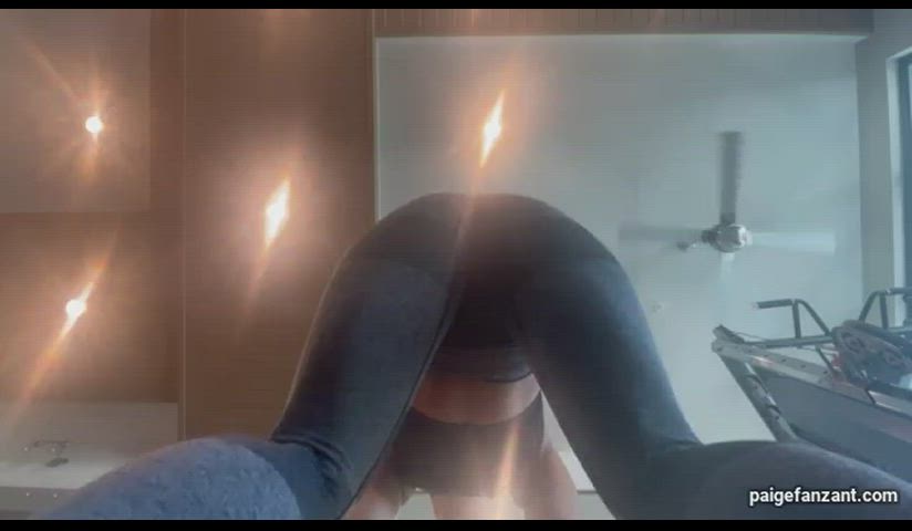 Booty Leggings Upskirt Workout gif