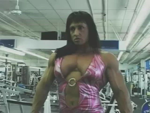 bodybuilder brunette female fitness goddess gym muscles muscular girl workout gif