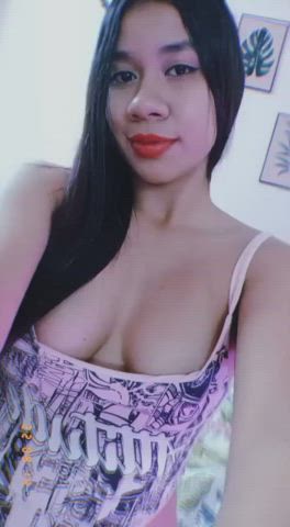 big tits latina model teen teens tits webcam gif