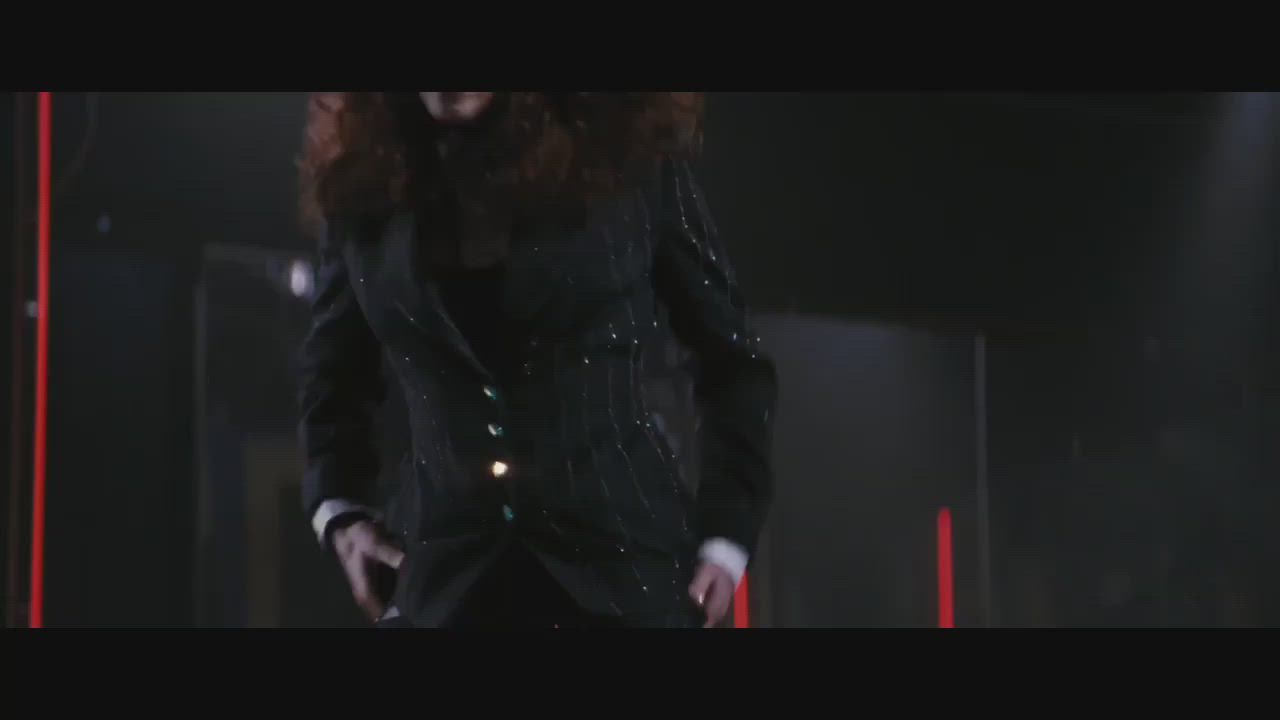 Dancing Mary Elizabeth Winstead Stripping gif