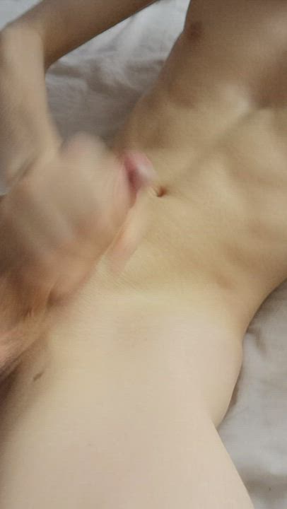 I love jerking off for you 😍 Come and see the rest of my videos on my Onlyfans