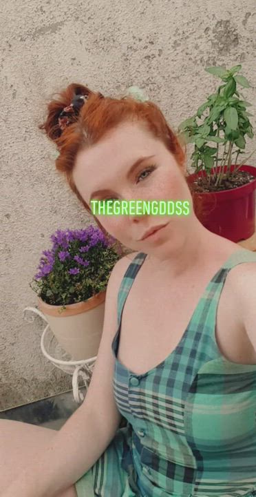 Femdom Findom Foot Foot Fetish Foot Worship Goddess Redhead Worship gif