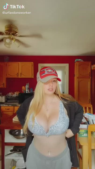 Babe Boobs Busty gif